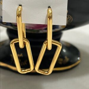 Elegant Gold Geometric Earrings